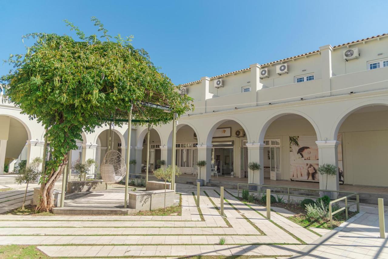 קאבוס Olive Grove Beachfront Apartments & Seaview Suites (Adults Only) מראה חיצוני תמונה