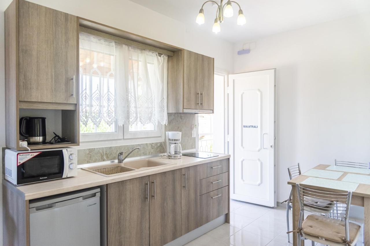 קאבוס Olive Grove Beachfront Apartments & Seaview Suites (Adults Only) מראה חיצוני תמונה