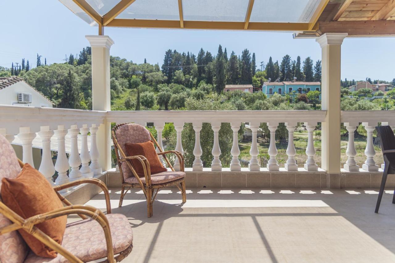 קאבוס Olive Grove Beachfront Apartments & Seaview Suites (Adults Only) מראה חיצוני תמונה