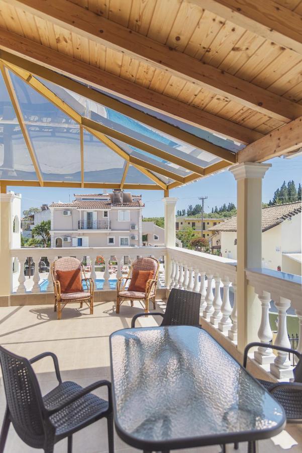 קאבוס Olive Grove Beachfront Apartments & Seaview Suites (Adults Only) מראה חיצוני תמונה